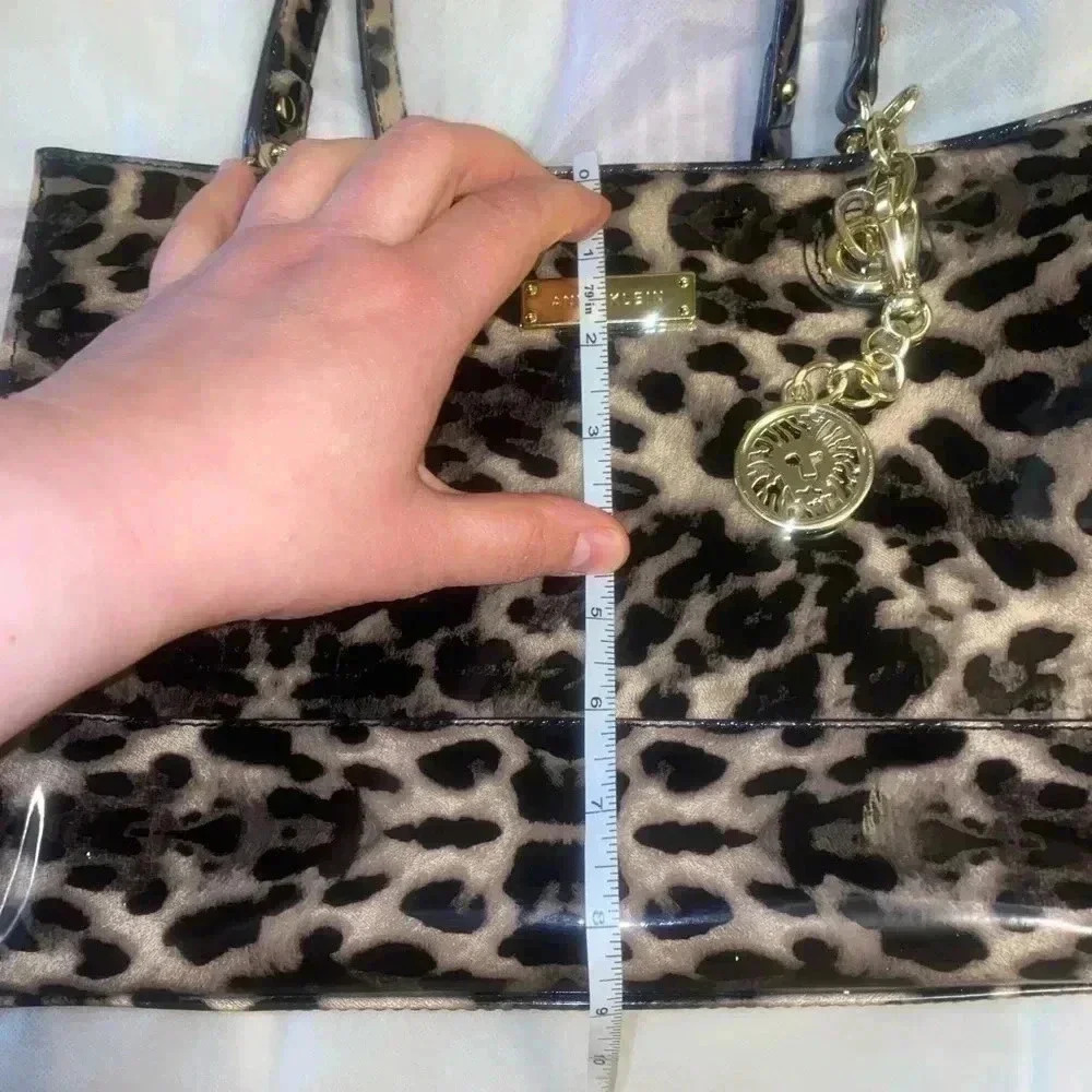 ๐ lacquered bag by Anne Klein ๐ซ New Clean Condition ๐ธ - Picture 5 of 7